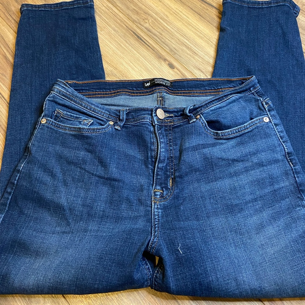 Lee Modern Series 9” Mid Rise Skinny Jean 10